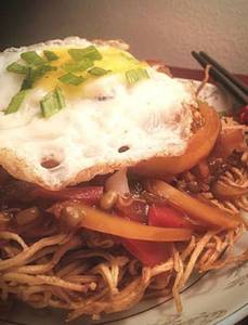 Chicken American Chop Suey [gravy N Noodles Packed Seperately]