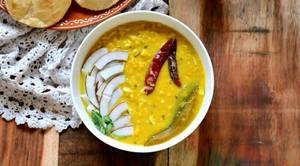 Cholar Dal With Coconut And Kismis