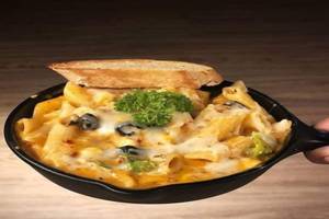 Penne Spicy Chicken Pasta