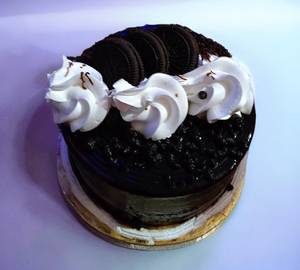 Oreo cake with chocolate