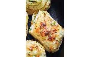 Cheese garlic puff[130 grams