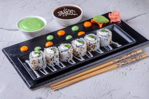 Cream Cheese Asparagus Maki Roll (8 Pcs)