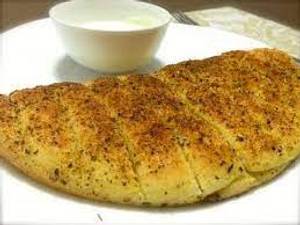 Garlic Bread With Cheese And Veggies