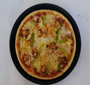 Teekha Paneer Pizza