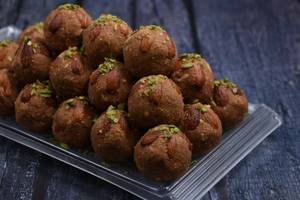 Dry Fruit Atta Ladoo (Desi Ghee)