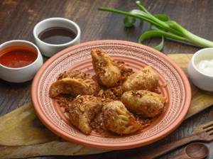 Veg Burnt Garlic Momos 6pc