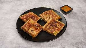 Chicken Kheema Paratha