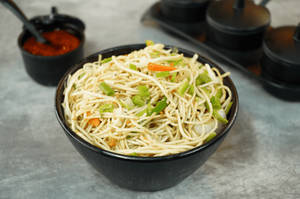Hakka Noodles