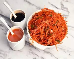 Veg sechzwan noodle
