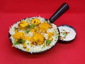 Purani Dilli Ki Butter Chicken Biryani (boneless) 650ml