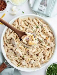 White Sauce Chicken Penne Pasta