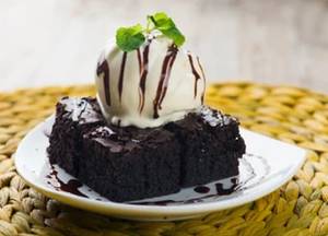 Brownie Cake Ice Cream
