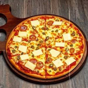 Cheese Burst Fully Loaded Pizza