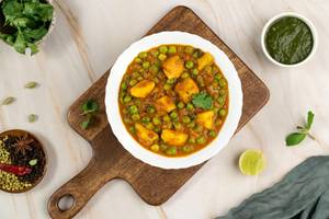 Aaloo Matar [No Onion No Garlic]
