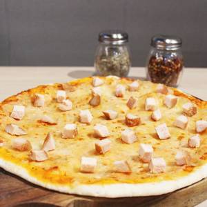 Smokey Chicken Pizza