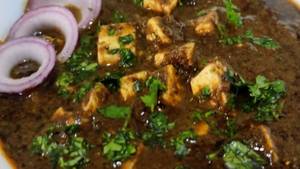 Paneer Kali Mirch -500 Ml. Serve 1-2 Person
