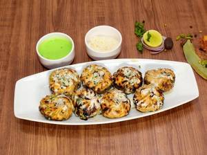 Paneer Afghani Momos