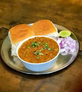 Kolhapuri Pav Bhaji