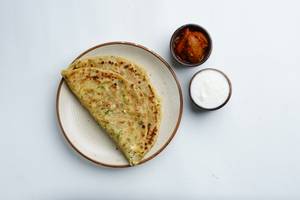 Gobhi Paratha With Butter