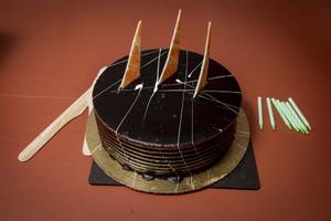 Chocolate Cake {2 Pound}