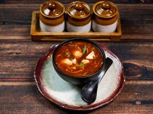 Chicken Noodles Schezwan Soup