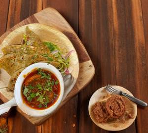 Sattu Paratha + Chicken Curry(2 Pieces)