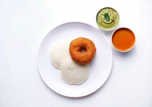 Idly 2 vada 1