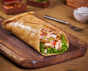 Chipotle Chicken Wrap With Creamy Hummus