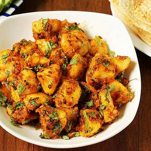 Aloo Jeera + 5 Roti + Salad