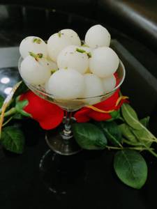 Angoor Dana