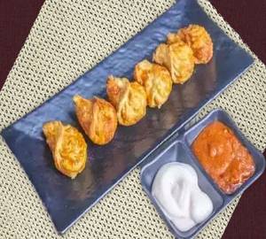 Fried Cheese Corn Momos (6 PIECES BIG SIZE)