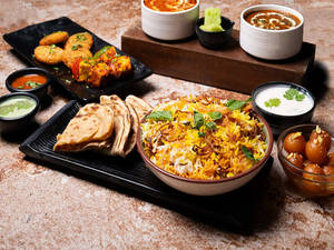 Castle's PREMIUM VEG THALI
