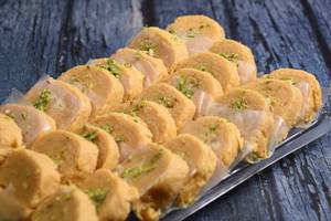 Kaju Patiisa } Desi Ghee