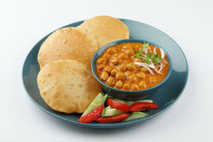 Poori chennamasala