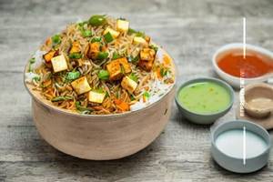 Paneer Mushroom Mix Fried Rice