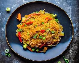 Butter Garlic Veg Flat Noodles