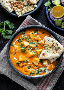 Butter Naan With Paneer Butter Masala