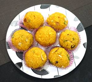 Plain Boondi Laddu
