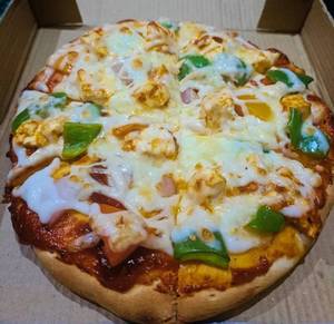 Special veggie paneercorn pizza