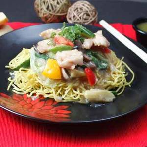 Chicken Cantonese Noodles (Serves 1-2)