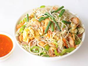 Chicken Noodles With Thums Up [250 Ml]