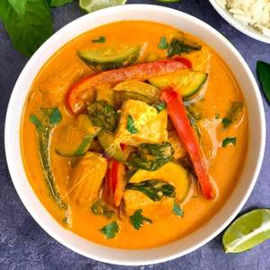 Thai Red Curry (Chicken)