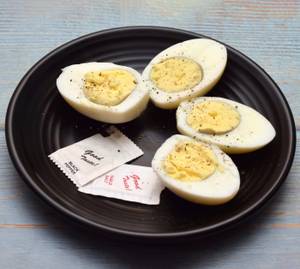 Boiled egg (2 Pcs)