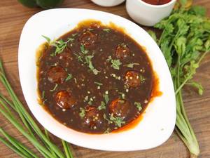 Veg Manchurian [8 Pieces]