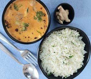 Chicken Red Thai Curry + White Rice
