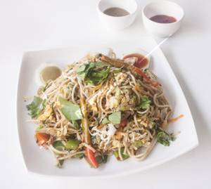 Chilli Garlic Chicken Fried Noodles