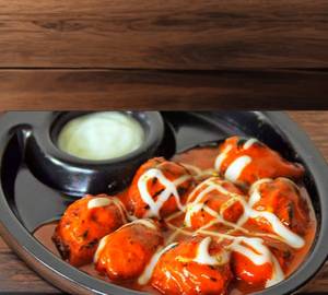 Paneer Kadhai Momo (8 Pcs)