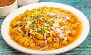 Garam Samosa Chaat