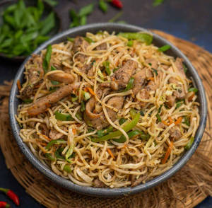 Chicken Hakka Noodles