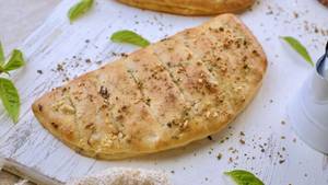 Stuffed Chicken Garlic  Bread (6 Pcs)